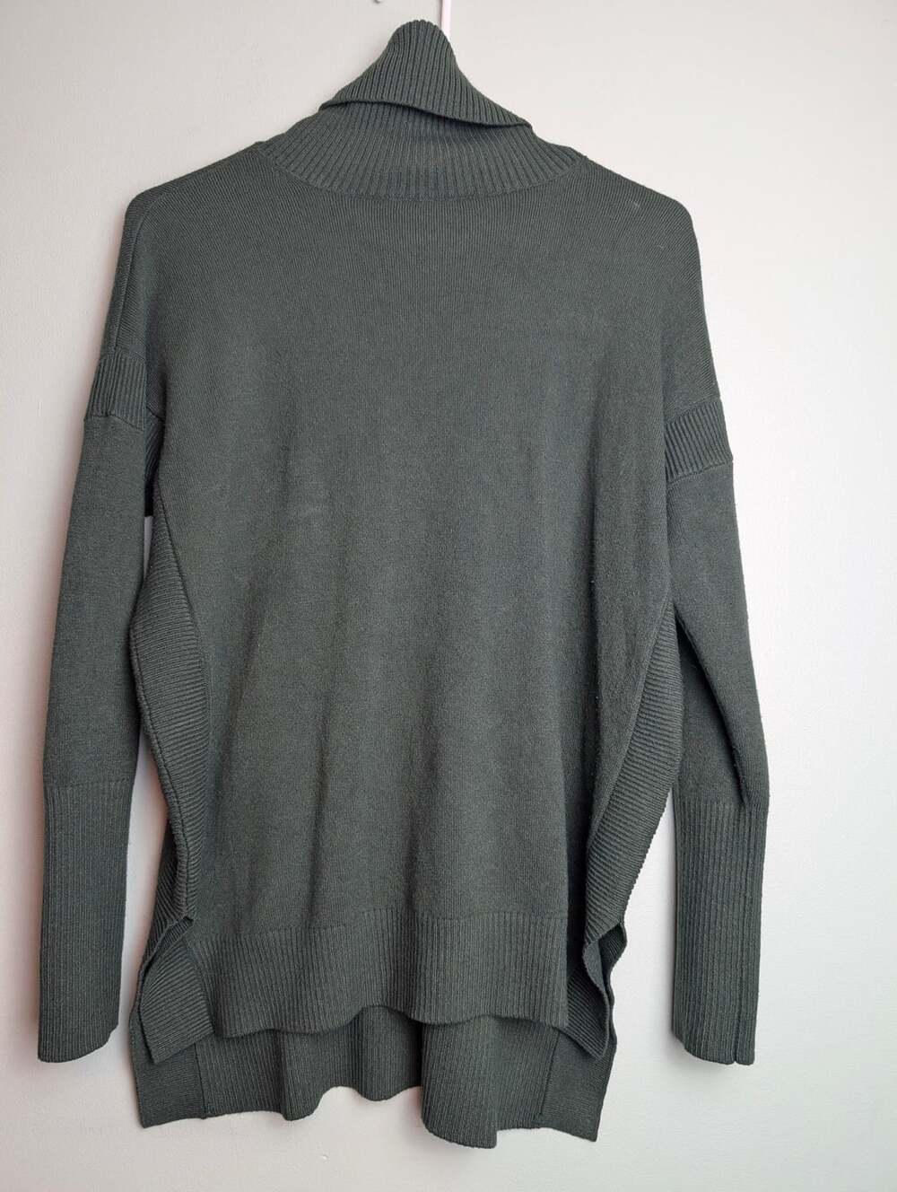 Darkacademia Sagegreen French Connection Turtleneck Sweater